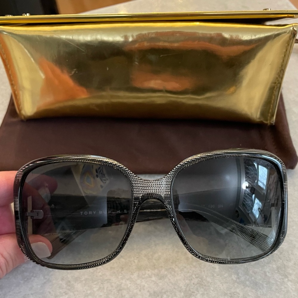 Tory Burch sunglasses TY7004